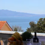 La God Apartment
