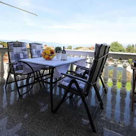 Apartment La God Malinska